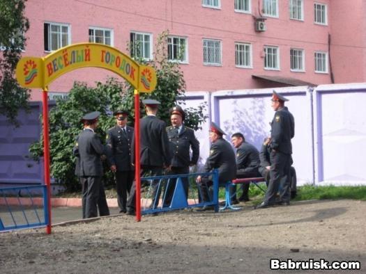 олейников и стоянов. передача городок. а пидоров в погонах в топку!