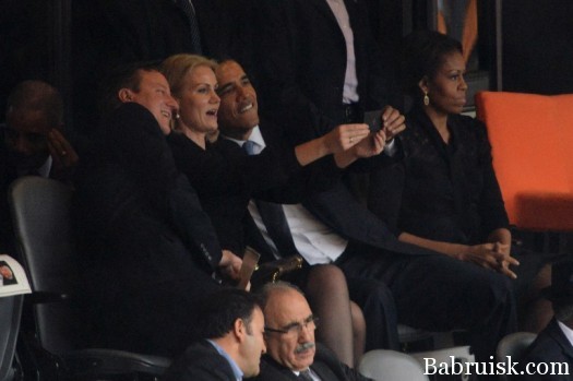 obama-cameron-selfie