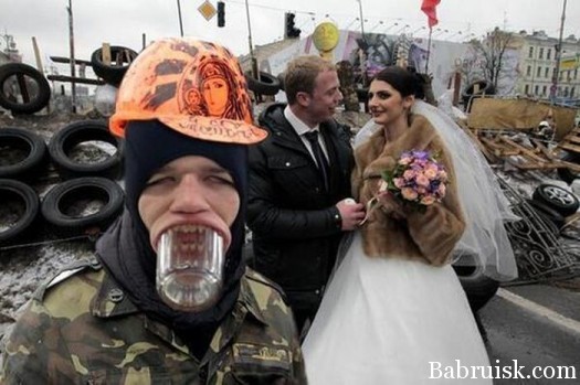 Он засосал стакан и на ...ан