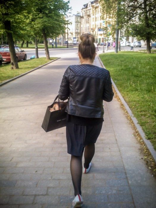 а голову ты дома не забыла