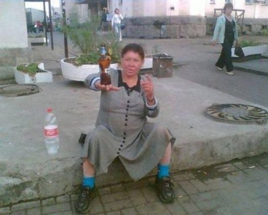 Прадалжаим диржать равновесие