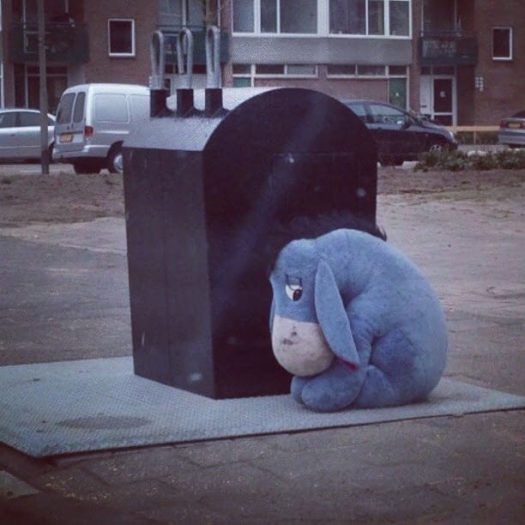 ослик приуныл так нихуево